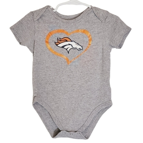 K1306 * NFL Denver Broncos Onesie Gray Orange Size 24M - Picture 1 of 7